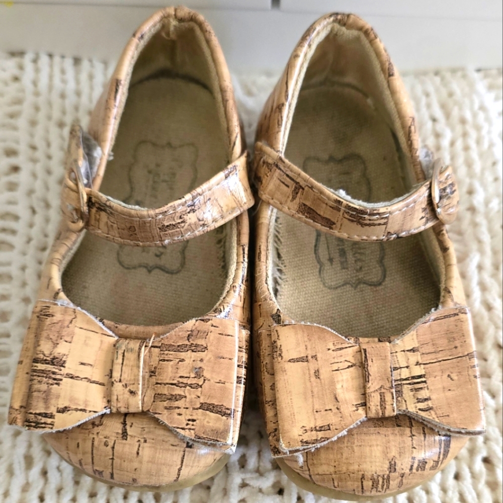 Pipperdoodles Cork Bow Shoes